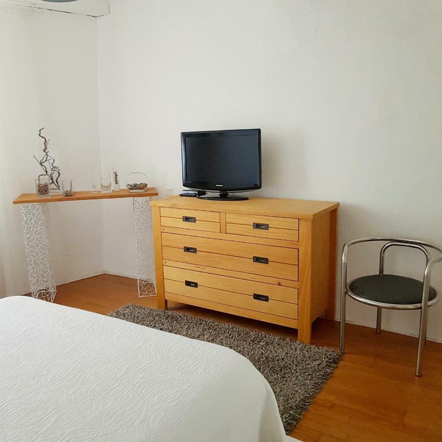Chambre D Hotes "Lilimyna" Avec Petit Dejeuner Barjols Luaran gambar